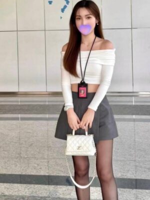 地區:台中南屯區旅館叫小姐<hr> 妹名:知夏<hr>  <span>上架時間: 2025/11/10<span>